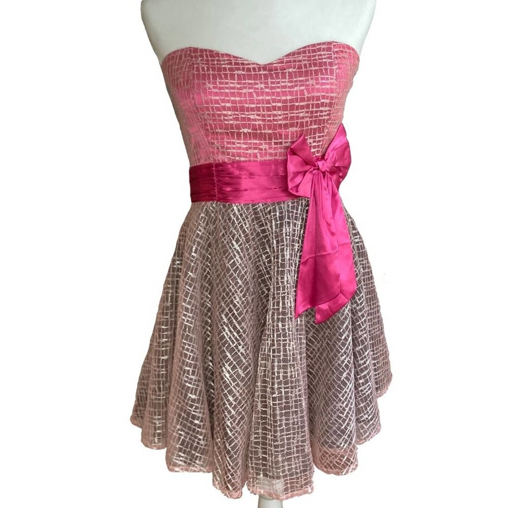 Size M Minuet Strapless A-Line Sparkle Overlay Mini Cocktail Party Dress